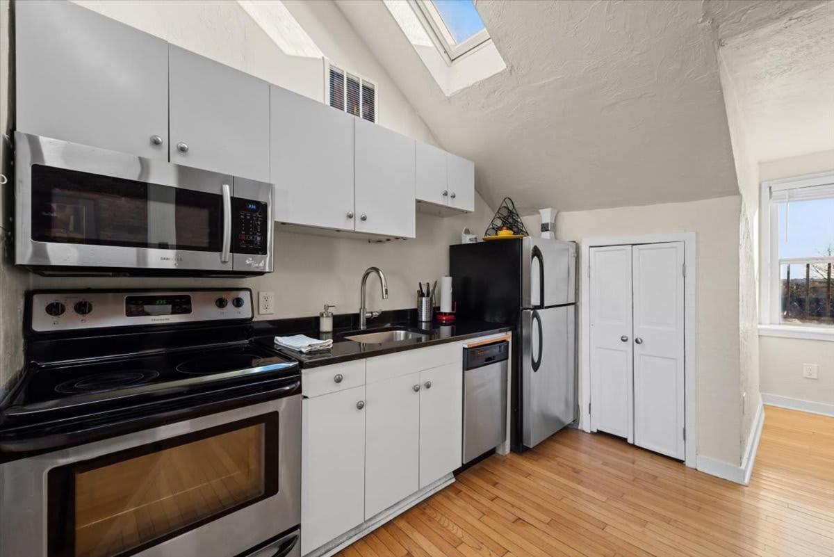 Skyline At Your Door - Studio With A View Pittsburgh Exterior photo