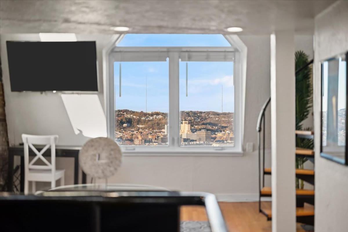 Skyline At Your Door - Studio With A View Pittsburgh Exterior photo